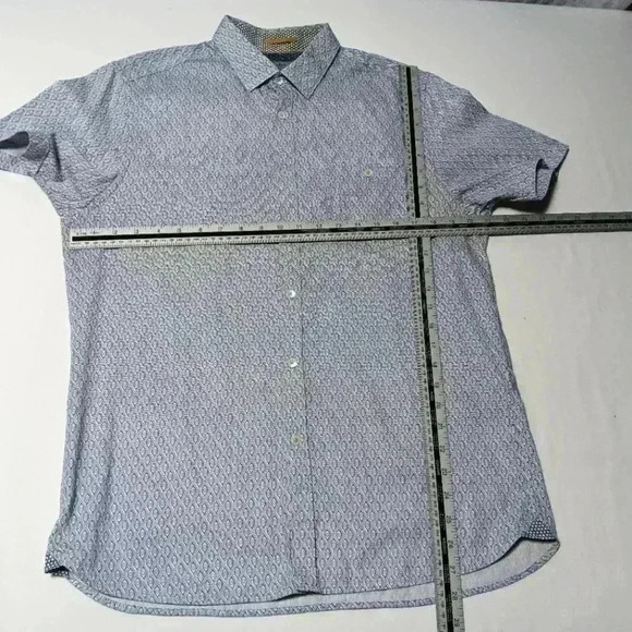 Ted Baker Short Sleeve  button down shirt. Size 4 - Picture 3 of 8